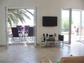 Living room - view to terrace