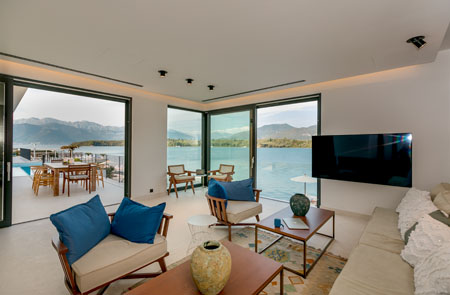 Living area wing 1