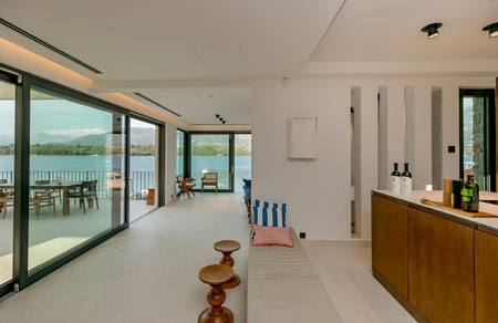 Kitchen wing 1
