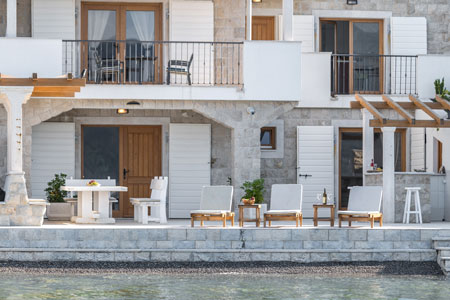 Fabulous beachfront