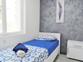 Single bedroom