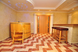 Lower floor bar and entertainment room 