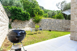 Garden with BBQ