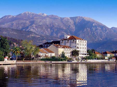 Renaissance Summer House