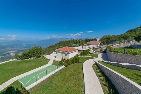 Vast grounds with basket ball court